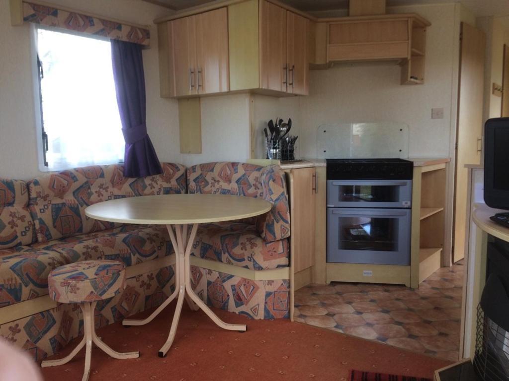 Cosy Caravan At Blackmoor Farm Ludchurch Exteriér fotografie